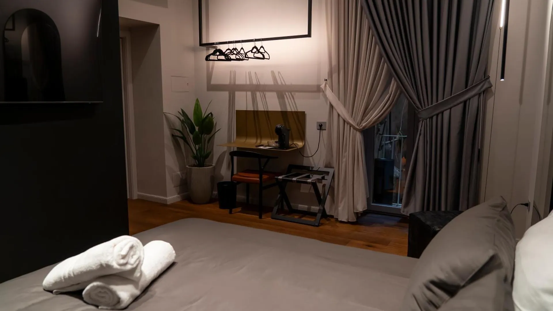 Panorama Host - Fuaje Concept Rooms Chiaia Neapol